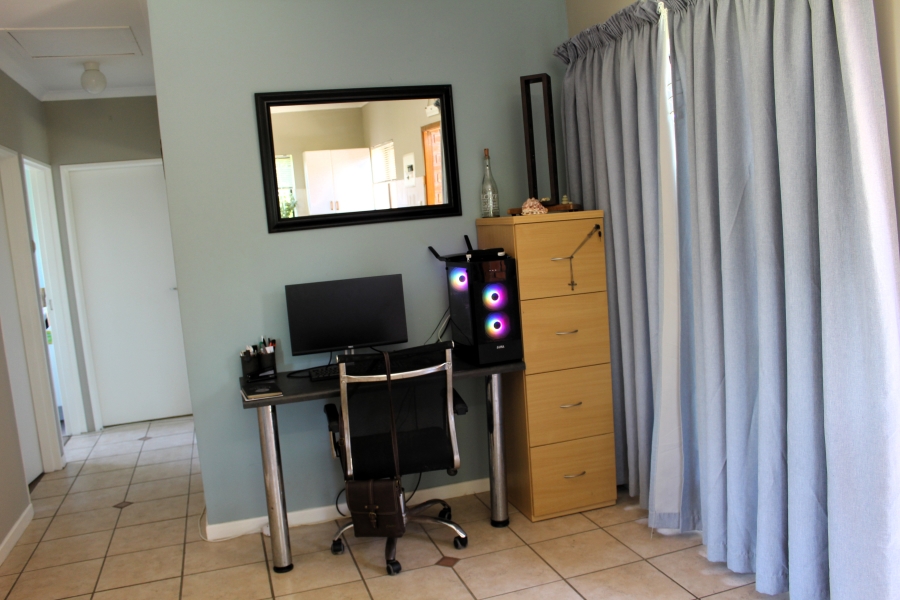 3 Bedroom Property for Sale in Kleinemonde Eastern Cape